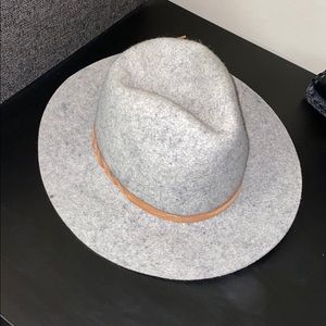 Gray Target Panama hat